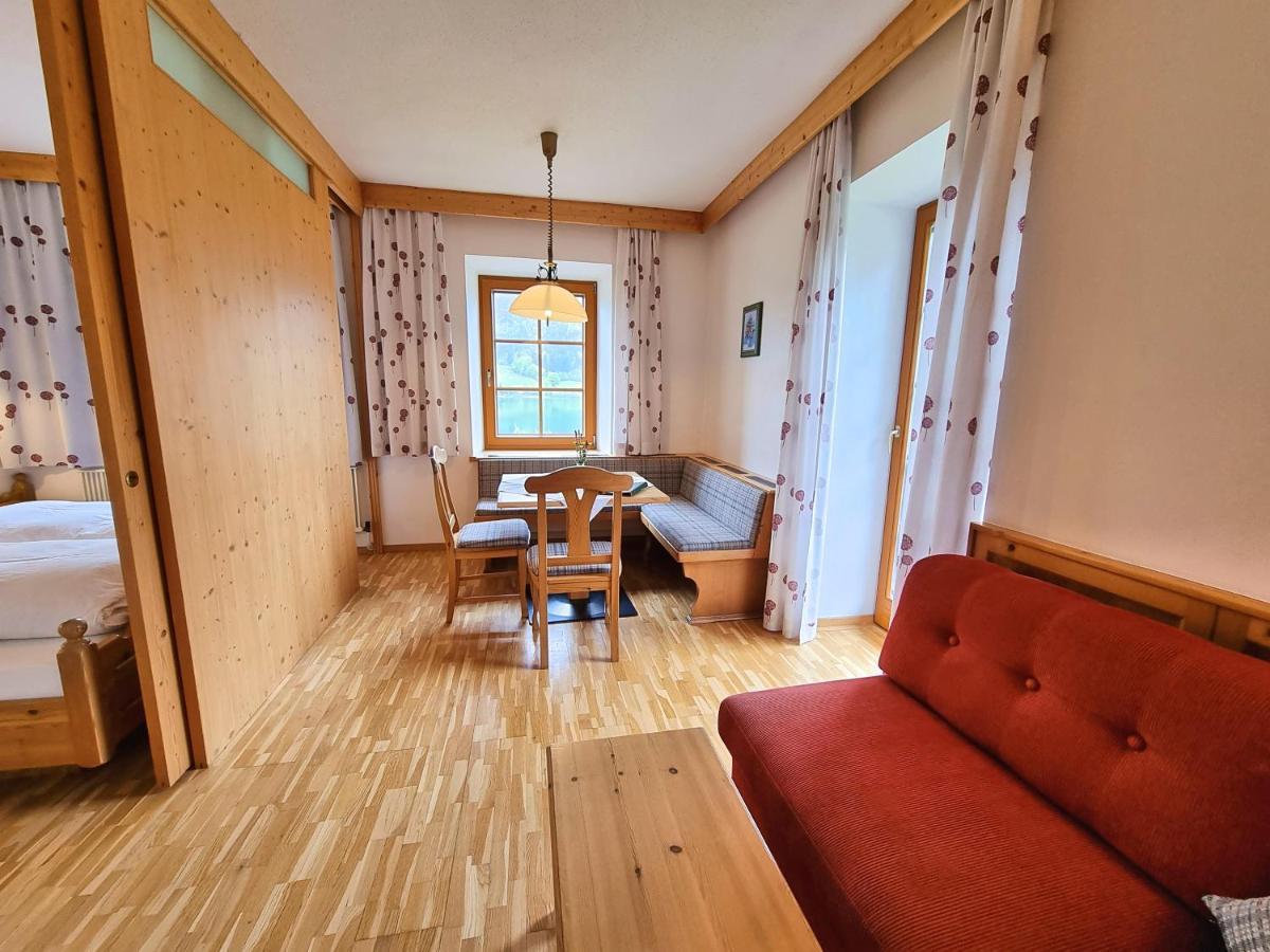Ferienhof Obergasser Und Bergblick Вайсензее Стая снимка